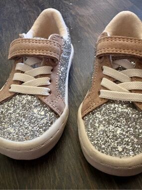 Kids Glitter Casual Sneakers in Light Brown and Silver